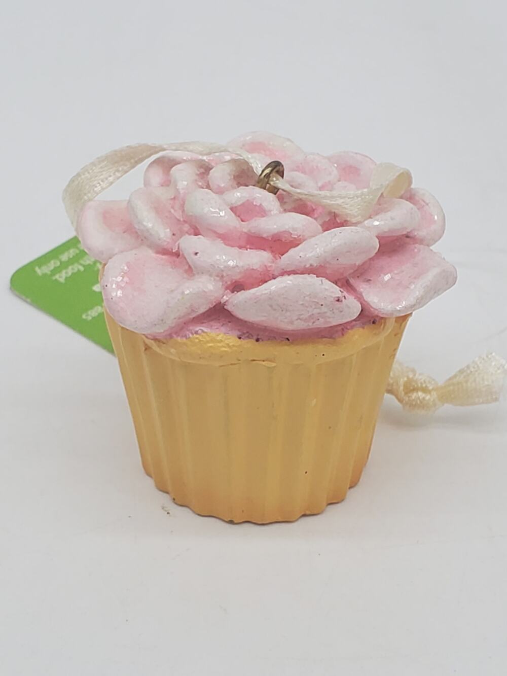 Ornament - Flowerly Cupcake